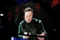 2026-06-12T151918Z_1906226523_RC2DSLAZYLGW_RTRMADP_3_SPACEX-IPO.JPG